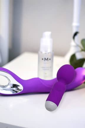 Julkits All about her