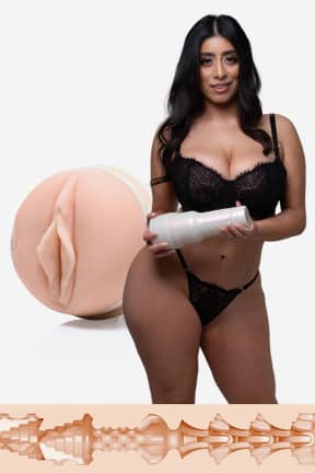 Automatische Masturbatoren Fleshlight Violet Myers Waifu - Erlebe intensiven Spaß mit der Fleshlight Vagina von Violet Myers und raffinierter Waifu-Textur. Diskretes Design, realistische Stimulation und individuell einstellbarer Saugkraft für maximalen Genuss.