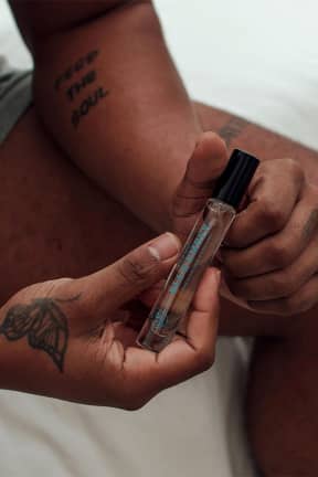 Drogerie Eye of Love - Blue Ember Pheromone Parfum to Attract Her - 10ml