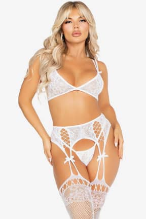 Dessous Leg Avenue - Bra Top, String and Garter Belt Stockings - Spitzen-Set mit Strapsstrümpfen inklusive - sofort romantisch, ohne extra Teile. Passt dank One Size (ca. 34-40) wie angegossen und fühlt sich herrlich soft an.